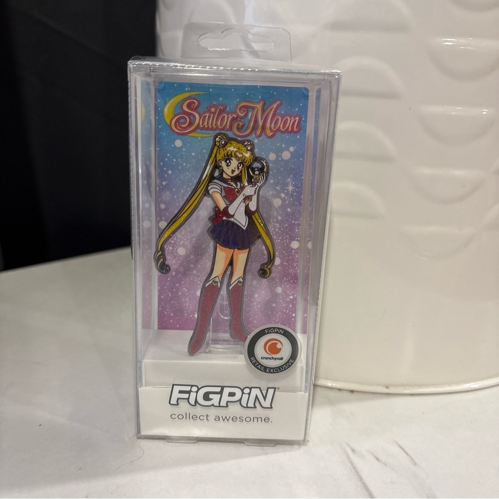 Sailor Moon 1422 Figpin NYCC 2023 Crunchy Roll Exclusive Glitter LE500